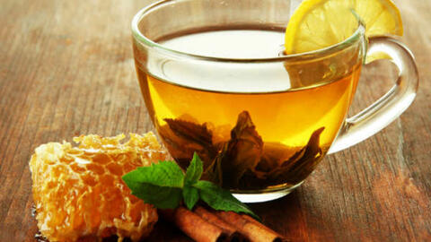 Tự làm thức uống detox sau Tết bằng gia vị và thảo dược