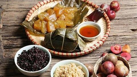 Tết Đoan Ngọ mùng 5/5 Âm lịch: Cùng gì, khấn thế nào?