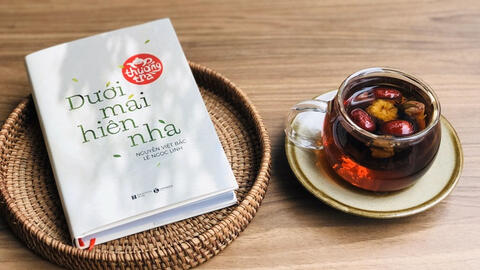 "Thưởng trà dưới mái hiên nhà": Khoảng lặng làm cuộc đời ý nghĩa hơn