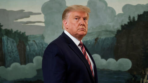 Ông Trump thừa nhận cố tình giảm nhẹ sự nguy hiểm của virus corona