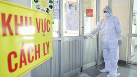 Bộ Y tế khẳng định hai nhân viên y tế nhiễm Covid-19 không phải lây nhiễm chéo