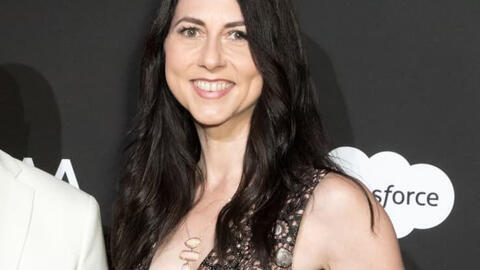 Bà MacKenzie Scott quyên góp thêm 2,7 tỷ USD làm từ thiện