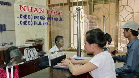 Lãnh bảo hiểm xã hội một lần, người lao động có thể mất hàng trăm triệu đồng