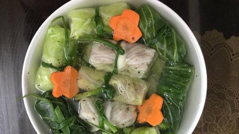 Cách nấu canh bắp cải cuộn thịt ngon mà dễ làm