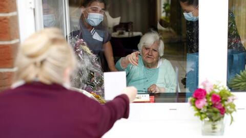 Ngày của mẹ khắp nơi trên thế giới giữa đại dịch COVID-19 như thế nào?