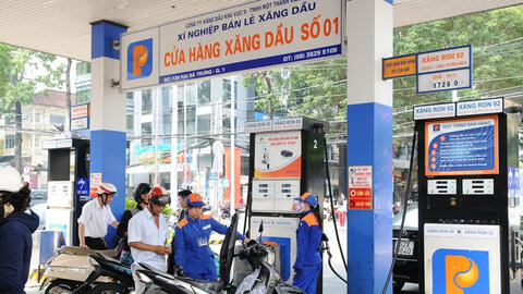 Giá xăng dầu trong nước có thể tăng 200 đồng/lít vào ngày mai?
