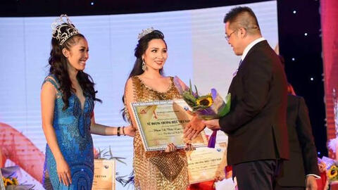 Hơn 20 cá nhân được Hội Nghệ nhân và Thương hiệu Việt Nam "phong" Nữ hoàng