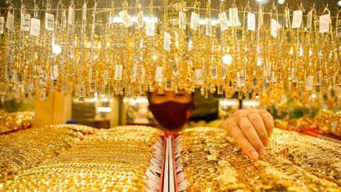 Thị trường tuần qua: Trái cây rớt giá mạnh