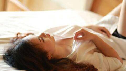 Cô vợ nghĩ ra cách độc đáo "giải quyết nỗi cô đơn" khi chồng phải làm xa nhà