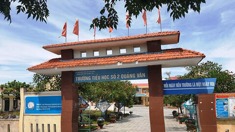 Kỉ luật nữ Hiệu trưởng dọa "mang xăng sang xử Trưởng phòng Giáo dục"