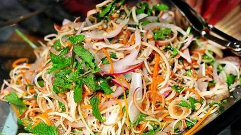Cách làm gỏi hoa chuối chay đơn giản mà ngon