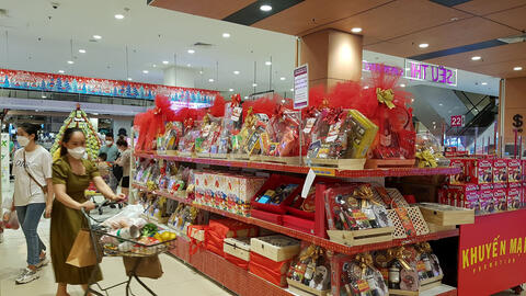 Sức mua cuối năm tăng cao