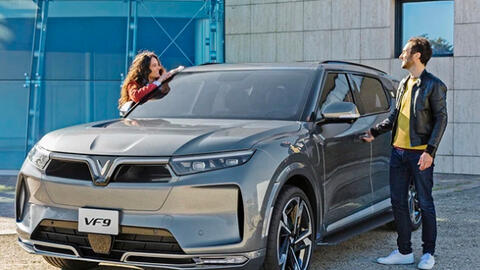 VinFast VF 8, VF 9 có giá thấp nhất 930 triệu đồng