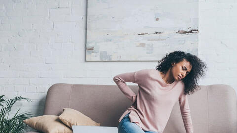 7 thói quen gây ra chứng đau lưng dưới và cách khắc phục