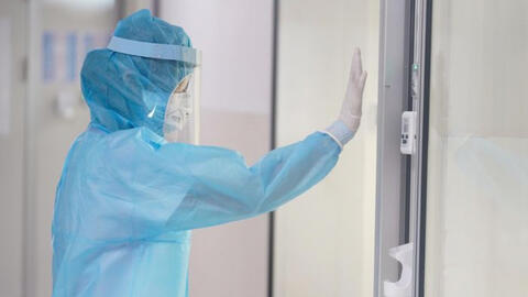 Chuyên gia nói gì về việc bệnh nhân 1440 có 9 lần xét nghiệm dương tính với nCoV?