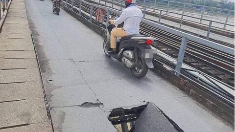 Cầu Long Biên đang xuống cấp tới mức nào?