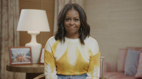 Cựu phu nhân Tổng thống Mỹ Michelle Obama ngày càng ăn diện trẻ trung, cá tính