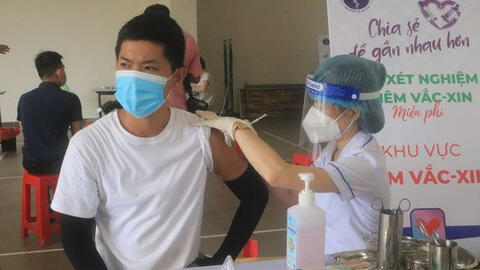 Bộ Y tế phê duyệt 2 loại vaccine COVID-19 dành cho trẻ em