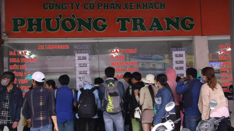Lượng khách tăng gấp đôi, Bến xe Miền Tây quá tải