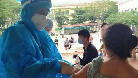 Việt Nam đã tiêm hơn 1,4 triệu liều vắc xin COVID-19 cho trẻ