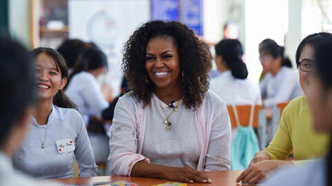 Cựu đệ nhất phu nhân Michelle Obama đến thăm trường cấp 3 tại Long An