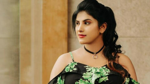 Nữ diễn viên đột ngột qua đời khi đang mang thai, bác sĩ vội cứu em bé