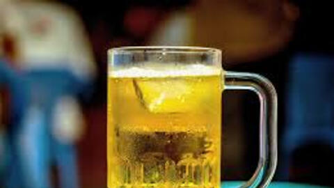 Bé trai hôn mê sau uống bia