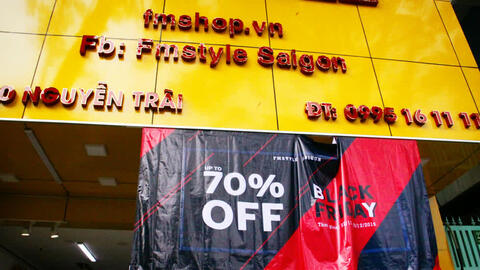 Khuyến mãi Black Friday 2019 bắt đầu xuống phố