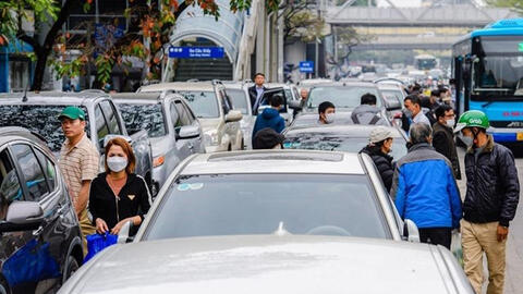 Chính phủ yêu cầu giải quyết dứt điểm ùn tắc đăng kiểm trong tháng 3