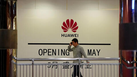 Nhân viên Huawei hợp tác với quân đội Trung Quốc hơn một thập niên
