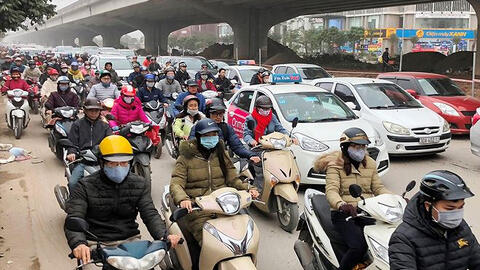 Hà Nội nghiên cứu cấm xe máy tại các quận sau năm 2025