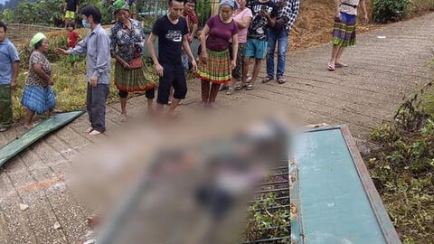 Sập cổng trường mầm non ở Lào Cai khiến 3 cháu nhỏ tử vong