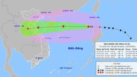 Bão số 8 mạnh, di chuyển nhanh và hoàn lưu mây bão lớn