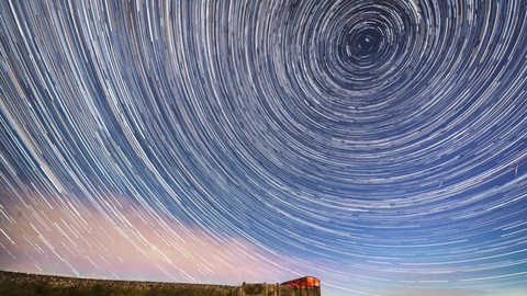 Lịch thiên văn tháng 4/2021: Mặt Trăng sẽ lớn hơn và sáng hơn vào cuối tháng