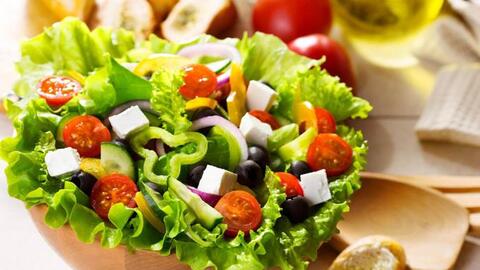 Cùng làm salad chống ngán dịp Tết