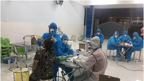 Số ca nhiễm tiếp tục tăng cao, TP.HCM  thí điểm test nhanh kháng nguyên