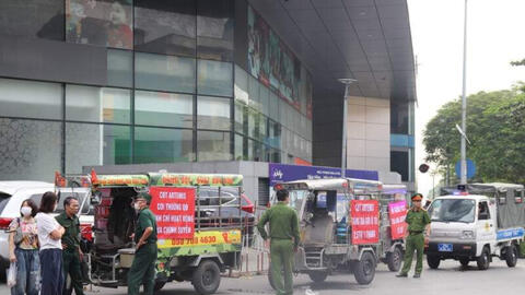 Hàng loạt ô tô bị khóa bánh, cấm ra vào chung cư Artemis: "Cuộc chiến" chưa có hồi kết giữa cư dân và chủ đầu tư