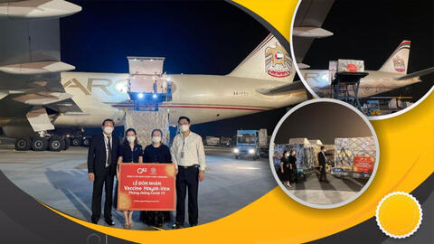 1 triệu liều vaccine COVID-19 Hayat-Vax về tới sân bay Quốc tế Nội Bài