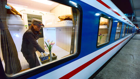 Tàu Bắc-Nam lọt top 10 chuyến tàu qua đêm tốt nhất thế giới