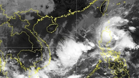 Áp thấp nhiệt đới hình thành trên biền Đông. Miền Trung mưa rất lớn, đề phòng lũ quét, sạt lở