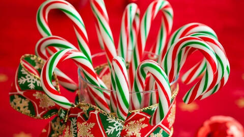 Lịch sử 239 năm tuổi về cây kẹo hình gậy đêm Giáng sinh