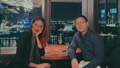 CEO Miss Universe Vietnam Lan Khuê đăng ảnh cùng ông xã, netizen vào bình luận: Chị nghĩ sao về Bùi Quỳnh Hoa?