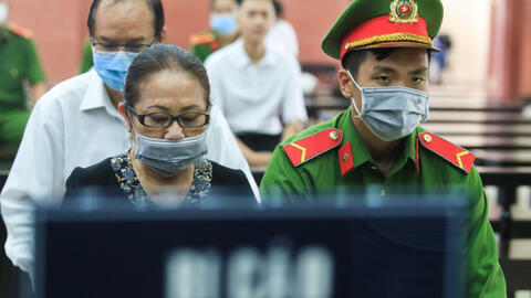 Vụ hoán đổi “đất vàng” ở TPHCM: Tòa yêu cầu triệu tập bác sĩ giám định tâm thần cho bà Bạch Diệp