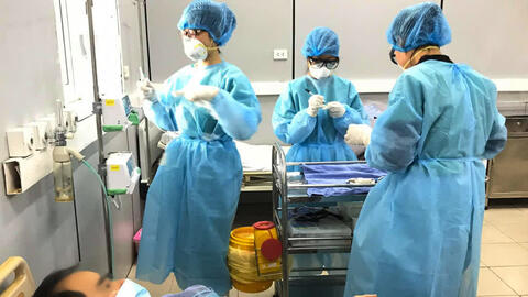 COVID-19: Thêm một người nhập cảnh từ Mỹ dương tính, bệnh nhân cuối cùng tại Đà Nẵng xuất viện