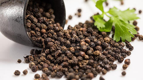 Giá tiêu ổn định đầu tuần, dự báo thị trường xuất khẩu tiềm ẩn rủi ro trong thời gian tới