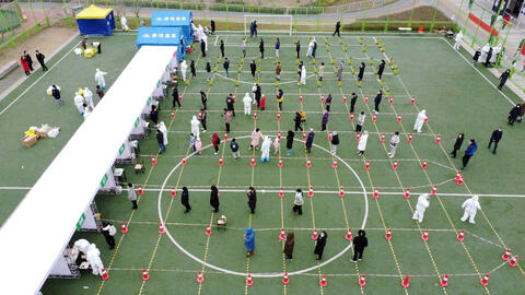 Các thành phố Trung Quốc cảnh báo về biến thể Omicron dịp Tết Nguyên đán