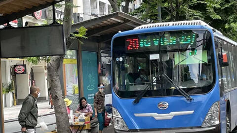 Từ 5/10, xe khách, xe buýt, ôtô công nghệ ở TP HCM hoạt động trở lại