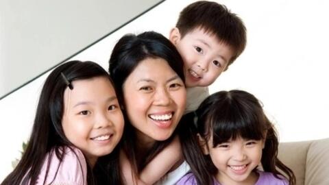 Nhà có 3 kiểu người mẹ sau đây, tương lai con cái như được chắp đôi cánh, đi đâu cũng tự tin bay cao bay xa