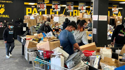 Thị trường thanh lý hàng trả lại bùng nổ ở Mỹ, giá trị vượt 700 tỷ USD/năm