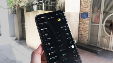 Nhiều nhà đầu tư tiền mã hóa tại Việt Nam lao đao vì Elon Musk